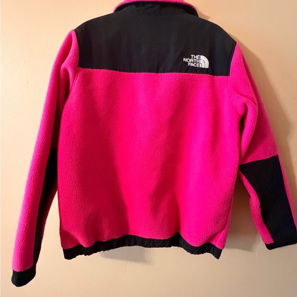 The North Face Kids Fuchsia and Black Jacket youth small (7/8) - Picture 3 of 3